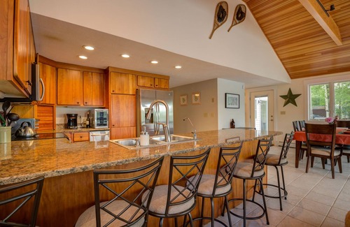 Gray House | Little Sebago Lake - Beautiful year-round lakefront home with stunning views