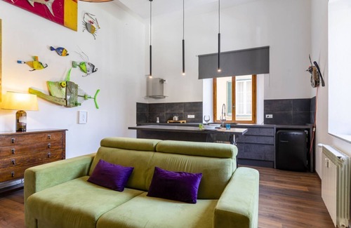 Venezia Nuova Apartment | Little Venice Charming Flat with Canal View