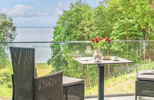 Garz Apartment | LIV in DECK9 - space for peace, light and lifestyle