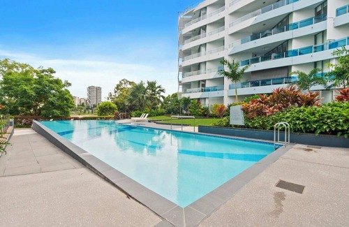 West End Apartment | Live in Luxury by Airtrip