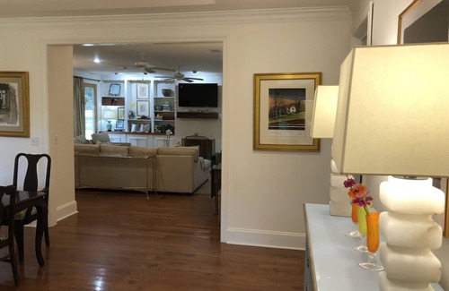 Oxford House | Live like a Local! Walk to the Square or the Grove! 💙❤️💙