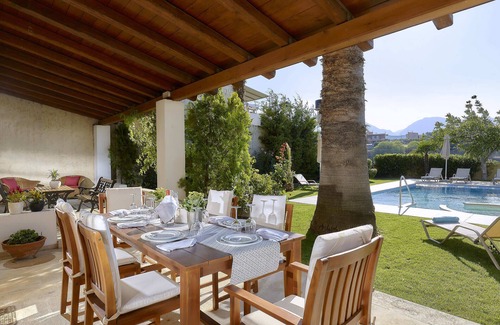 Dhafnes Villa | Live like an 18th century local lord. Experience traditional Cretan local life .