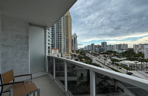 Sunny Isles Beach Apartment | Live Your Dream At Beachfront Paradise