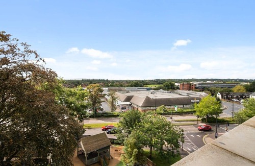 Aylesbury Apartment | Livestay Modern 2Bed Apt /Balcony in Aylesbury8