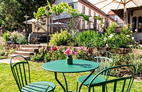 Lahr House | Living in a listed building, 2-floor apartment, high-quality furnishings
