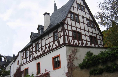 Merl Apartment | Living in a listed Winzerhof, Stylish Galeriewohnunge