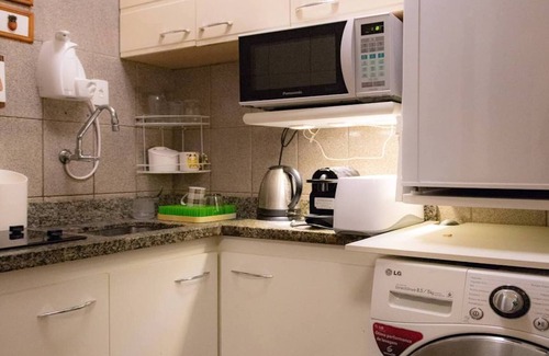 Ponta da Praia Apartment | LIVING ROOM HALF BOARD π CHANNEL 6 - AIR, WI-FI, CABLE TV, WASHING AND DRYING AND GARAGE