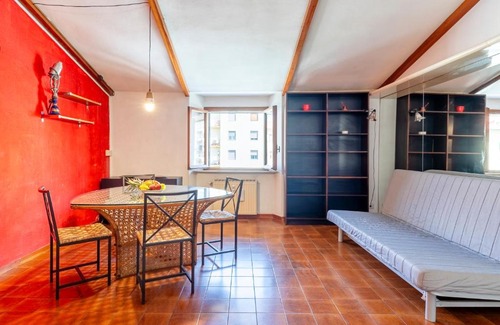 Venezia Nuova Apartment | Livorno- Quartiere Venezia Lovely Apartment!