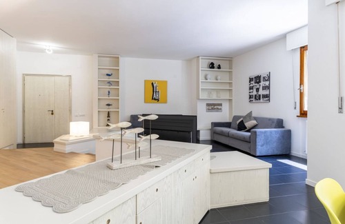 Livorno Apartment | Livorno Sea View Flat W/Balconies near the Beach!