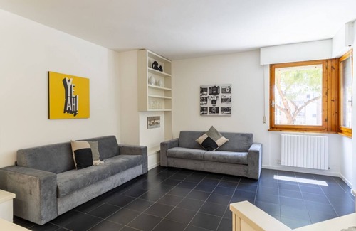 Livorno Apartment | Livorno Sea View Flat W/Balconies near the Beach!