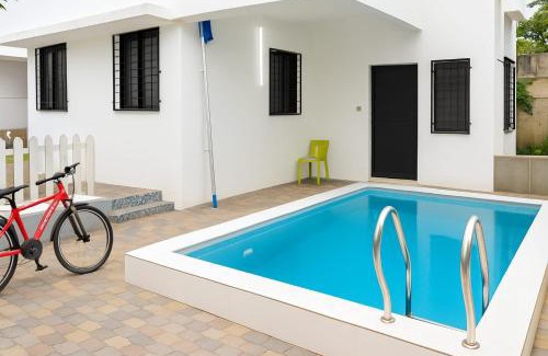 Khattalwada Villa | ll EMPYREAN STAY ll MOCKTAIL VILLA ll 2BHK ll AC ll PVT POOL ll FREE WIFI ll