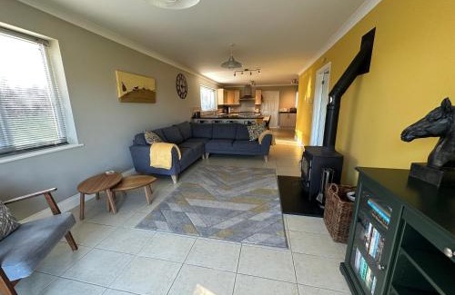 Llansteffan House | Llais Y Mor