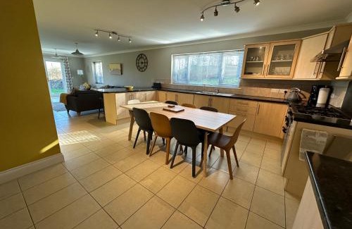 Llansteffan House | Llais Y Mor