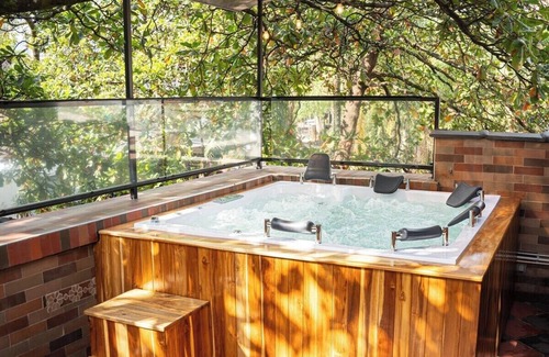 Zona Rosa House | Lleras Luxury Stay w/Private Jacuzzi