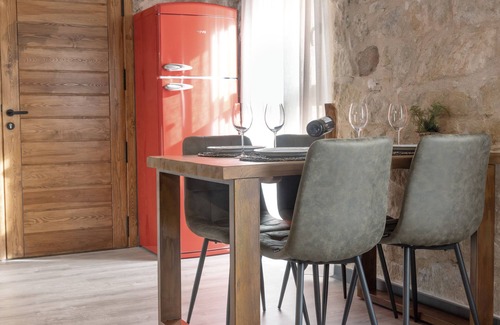 Arnes Apartment | Lo Raconet dárnes, a rural apartment in the historical center of Arnes.
