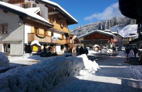 Les Gets Hotel | Loc'Hotel Alpen Sports