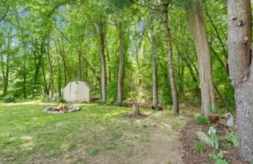 Cranston Apartment | Local Oasis