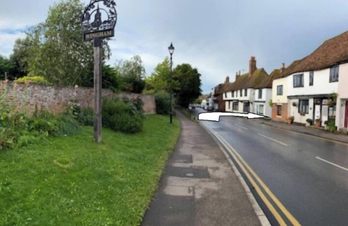 Wingham House | Local pubs, Walking routes, cottage w parking