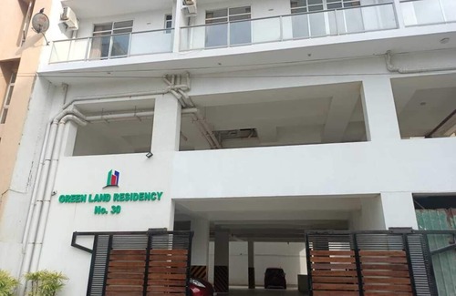 Bambalapitiya Apartment | Located in Colombo, a few steps from Kollupitiya Beach