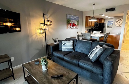 Park Shore Condo | Location is everything! Clean and quaint condo in beautiful Park Shore Resort.