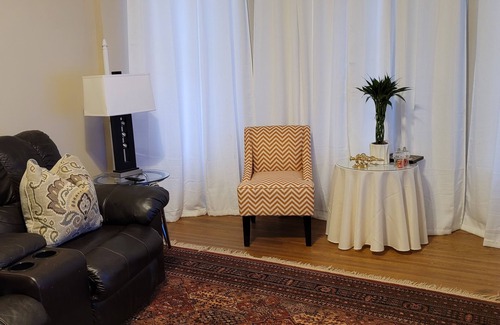 Limerick Apartment | Location, location, location! Large 1 bed/quite/clean/secure.
