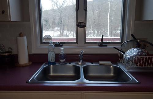 Belmont House | LOCATION, LOCATION, LOCATION. 5 min to mountain, Dog friendly. 5 star reviews.nn
