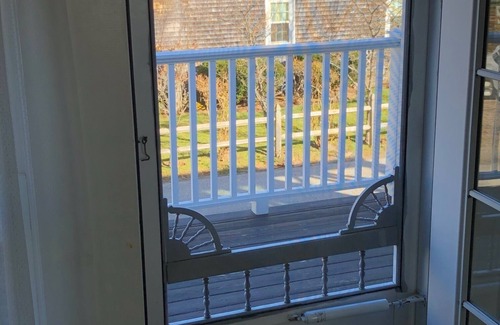 Kennebunkport Condo | LOCATION! LOCATION! 3 Bedroom Cottage Directly Across from Beach-6 bed potential