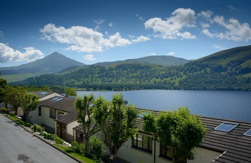 Kinloch Rannoch Cottage | Loch Rannoch Red Squirrel Lodge (5) - Retreat Group