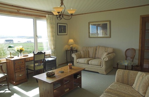 Isle of Lewis Bed & Breakfast | Loch Roag Guest House & Eshcol Guest House