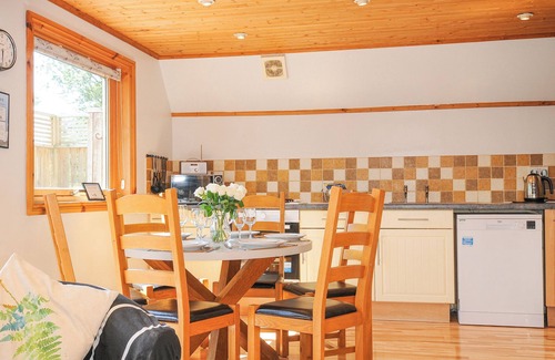 Liverton Cottage | LODGE 47 - PRIMROSE LODGE, pet friendly, with pool in Chudleigh