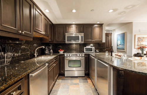 Vail Resort | Lodge at Vail Condominiums