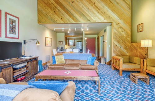 Black Butte Ranch Condo | Lodge Condo 32, 33 & 34 - Close to Black Butte Lodge