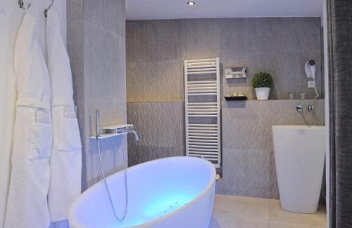 Bonifacio Hotel | Lodge de Charme A Cheda