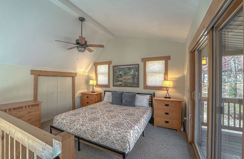 Tamassee Cabin | Lodge on the Waterfall!