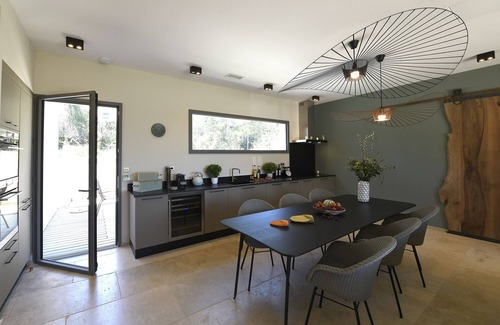 Villeneuve-les-Avignon Villa | Lodges in Provence - Villa "Garrigue"