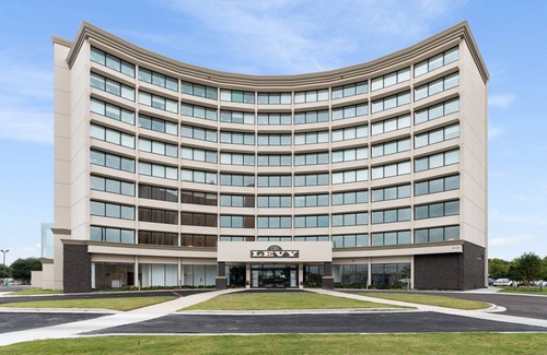 Greenway Plaza-Upper Kirby Apartment | Lodgeur | Trendy studio space | Upper Kirby