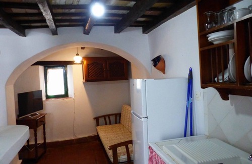 Castillo de Castellar Apartment | Lodging in a medieval hamlet, a wonderful experience. Restaurant,Info Point.Sl 3