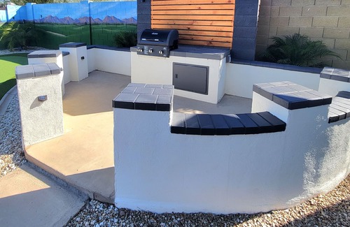 Palm Springs House | Lodging and entertainment all wrapped into one great place!