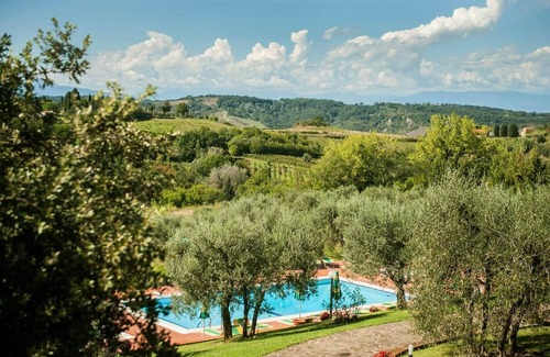 Montaione Apartment | Lodging in central Tuscany,pool,children pool,Aircon,ideal for families, sleep 5