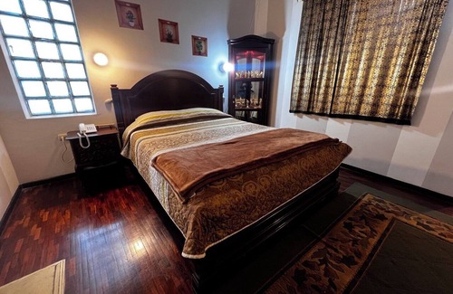 Loja Hotel | Lodging in the center with gym and parking included.