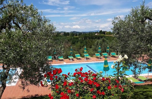 Montaione Apartment | Lodging in Tuscany,pool,children pool,Aircon,family and children friendly, sl3