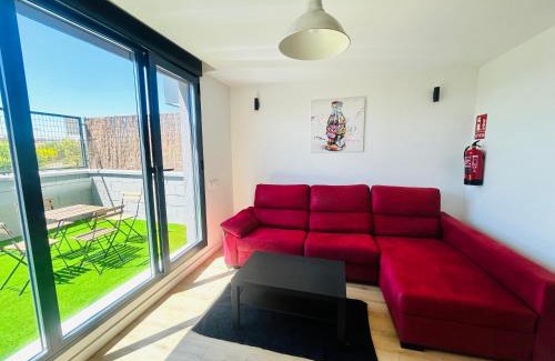 San Sebastian de los Reyes Apartment | Loft 29 con piscina, terraza, jardín y Netflix