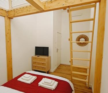 Cholet Apartment | Loft 23 - Appartement lumineux 4 chambres hyper centre de Cholet