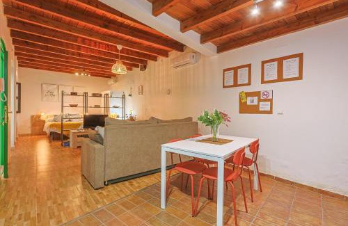 Doctor Barraquer-Grupo Renfe-Policlinico Apartment | Loft B2, Apartment in Seville