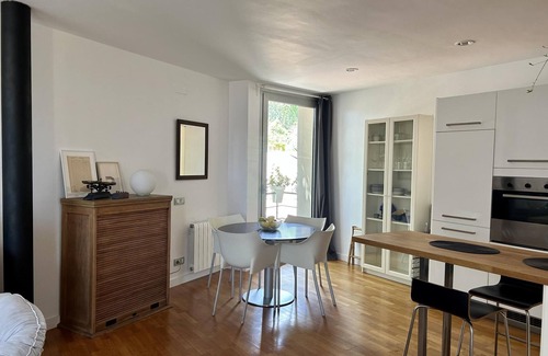 Alella Apartment | Loft Bouquet Alella sea mountain 25min to BCN