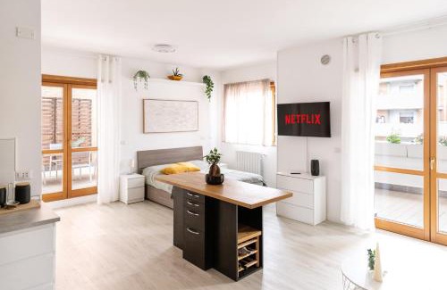 Settecamini Apartment | LOFT con Terrazzo - 3 min dalle Autostrade By followgreenhouserome