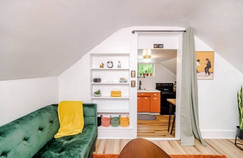 Southern Pines House | Loft Cottage on Ridge ? Short & Extended Stays?