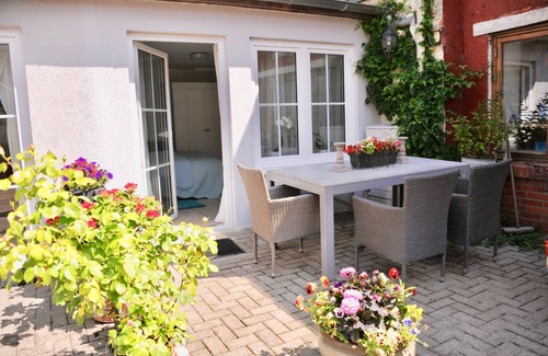 Zentrum House | LOFT IN HUSUM IN THE HEART OF HUSUM, renovated 125 sqm house in historic old town