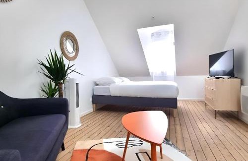 Chateauroux Apartment | Loft lumineux très spacieux - Parking gratuit
