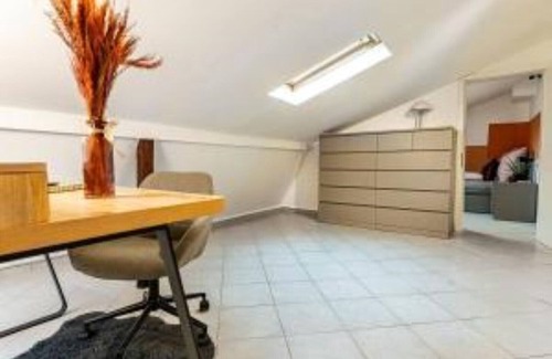 Barmen Apartment | Loft mit Billard-tisch und PS4